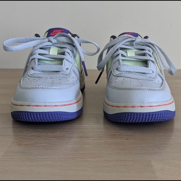 Nike Air Force 1 LV8-UNISEX - Picture 2 of 7